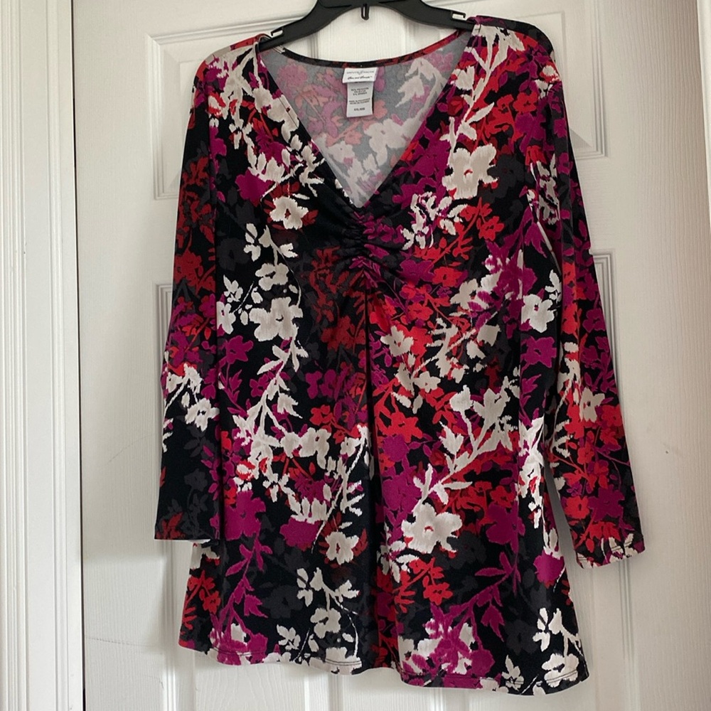 Jaclyn Smith Slim & Smooth Top